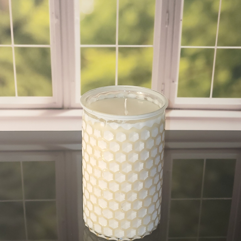 Mahogany tobacco pillar candle.